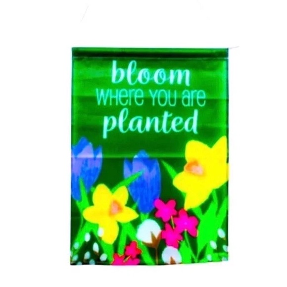 🌸 FLORAL PRINT GARDEN FLAG 🌸 - Picture 1 of 4